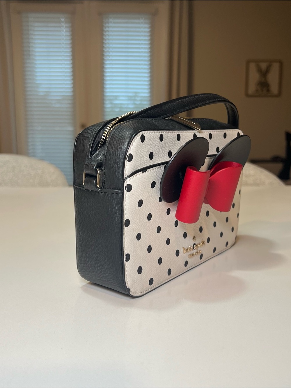 Kate Spade x Disney Minnie Mouse Camera Bag Crossbody - Picture 2 of 10